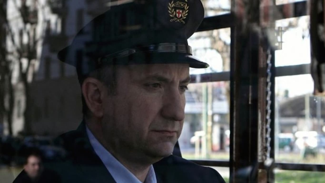 Intrepido: A Lonely Hero Backdrop