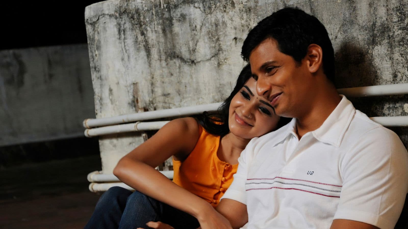 Neethaane En Ponvasantham Backdrop