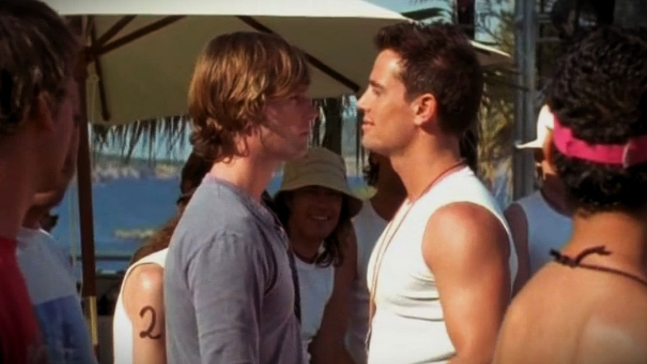 Bei hübschen Frauen sind alle Tricks erlaubt Backdrop